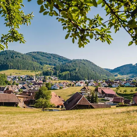 Moderne Und Ansprechende Kinast 2 Host111 Im Herzen Des Schwarzwaldes *